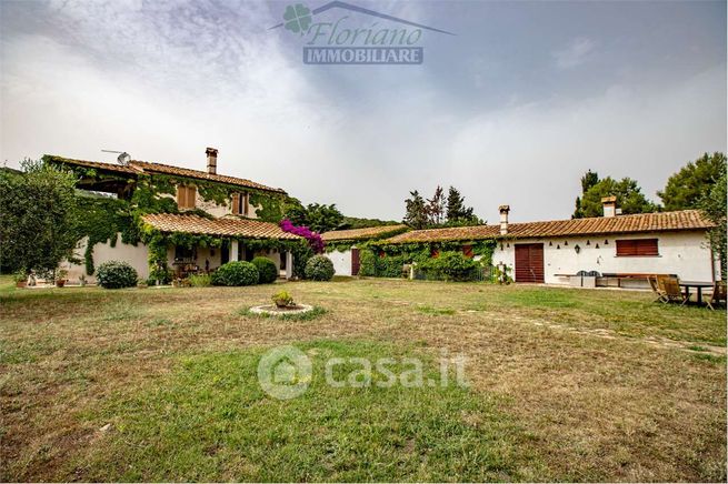 Villa in residenziale in Via della Ficona
