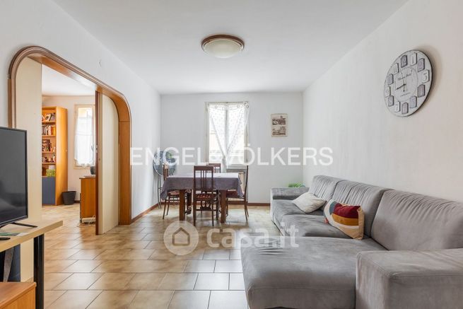 Appartamento in residenziale in Via Altaseta 11