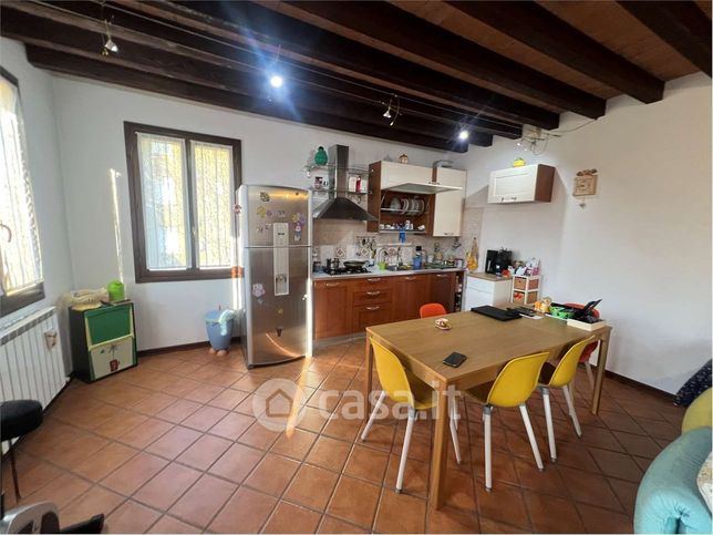 Appartamento in residenziale in Via Emilia Est 1956
