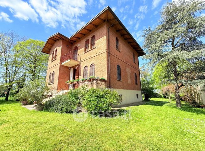 Villa in residenziale in Via Morari 57