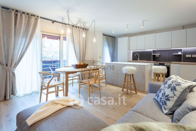 Appartamento in residenziale in Strada delle Volpi 9