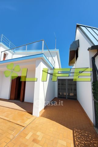 Casa indipendente in residenziale in Via Gianni Rodari
