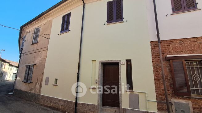 Casa indipendente in residenziale in Piazza San Bovo