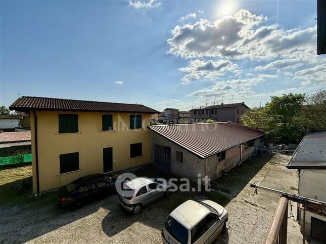 Casa indipendente in residenziale in Via Carbone