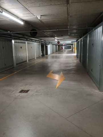 Box/posto auto in residenziale in Piazza San Paolo 1