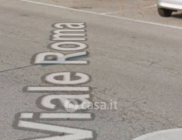 Ufficio in commerciale in Viale Roma