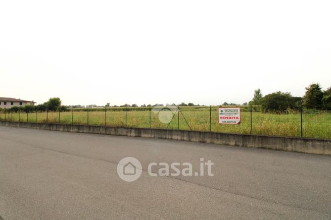 Terreno agricolo in commerciale in Via Volta