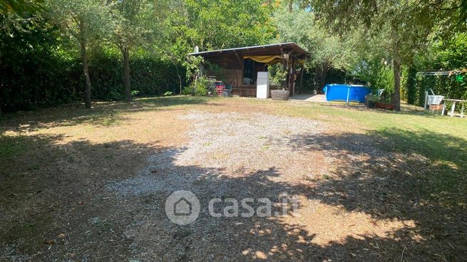 Terreno agricolo in commerciale in Via Antonio Zucchi