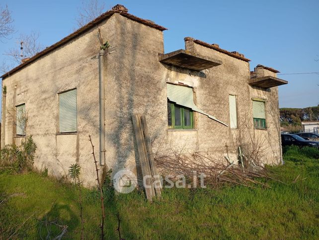 Villa in residenziale in Via Monte D'Argento 70