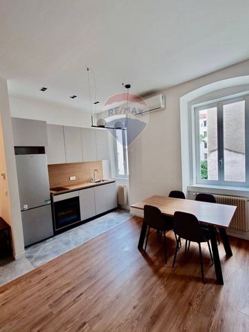 Appartamento in residenziale in Via Vittorio Alfieri 12