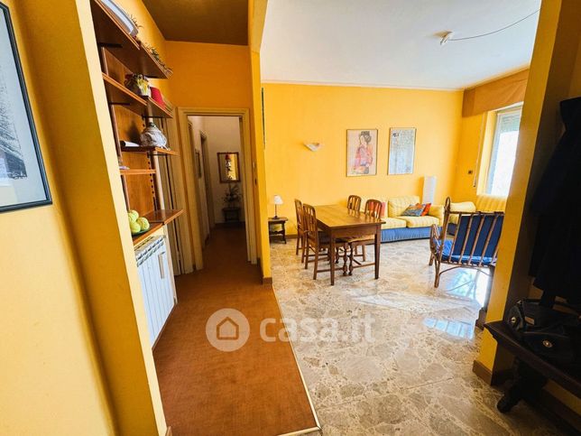 Appartamento in residenziale in Via Frugone