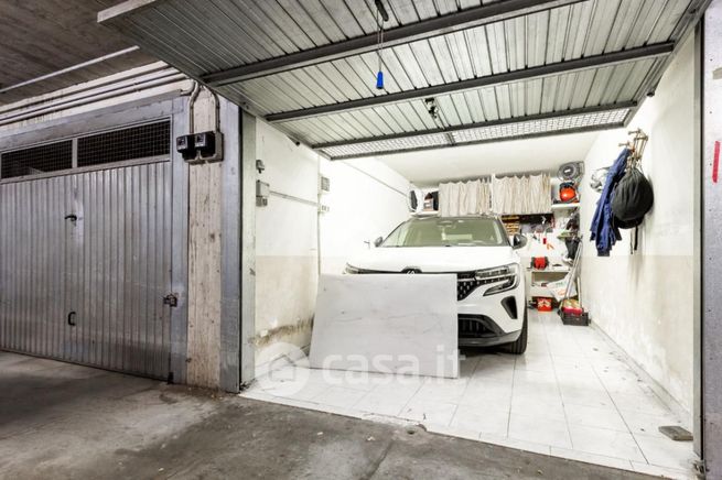 Box/posto auto in residenziale in Via Domenico de Dominicis 2