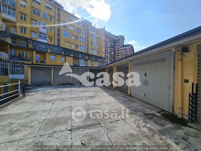 Box/posto auto in residenziale in Largo Argentera