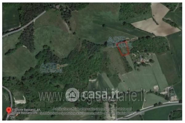 Terreno agricolo in commerciale in Frazione Argignano