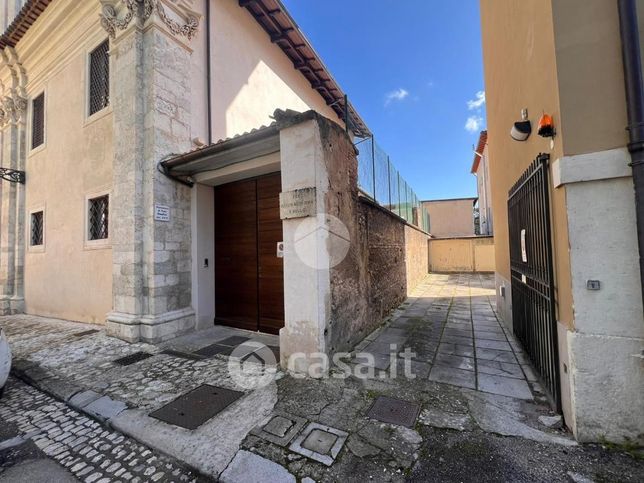 Box/posto auto in residenziale in Viale Nizza