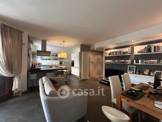 Appartamento in residenziale in Salita del Castelvecchio 35