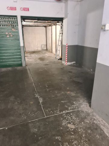 Box/posto auto in residenziale in Via Faliero Vezzani