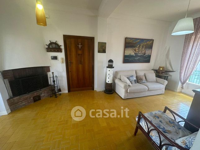 Attico/mansarda in residenziale in Viale Stella Marina 19