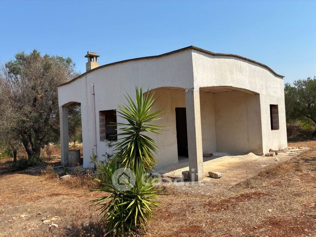 Rustico/casale in residenziale in Contrada Guappi-Falghero
