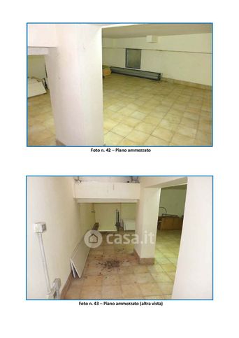 Box/posto auto in residenziale in Via Nuova San Rocco 62