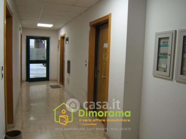 Ufficio in commerciale in 