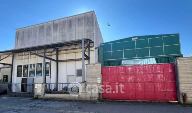 Capannone in commerciale in Via Enrico Pestalozzi