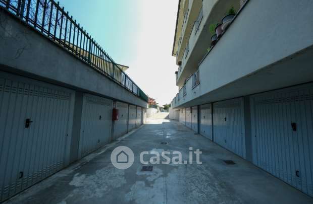Box/posto auto in residenziale in Via Wolfgang Amadeus Mozart