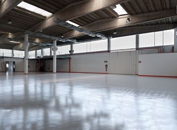 Capannone in commerciale in Viale dell'industria