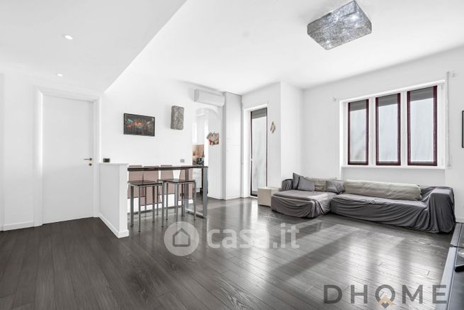 Appartamento in residenziale in Via Giambellino 34