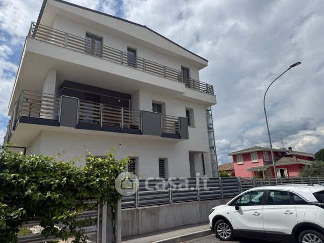 Appartamento in residenziale in Via Bassa