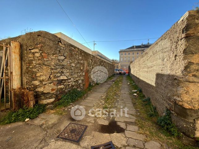 Capannone in commerciale in Via Lodovico Antonio Muratori