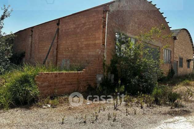 Capannone in commerciale in Strada Provinciale 87