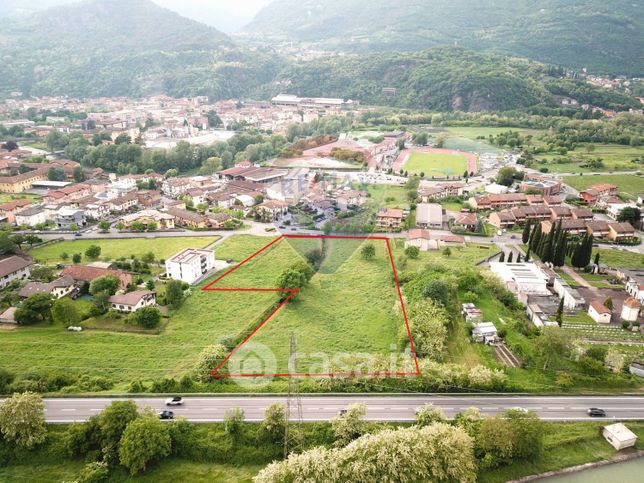 Terreno agricolo in commerciale in 