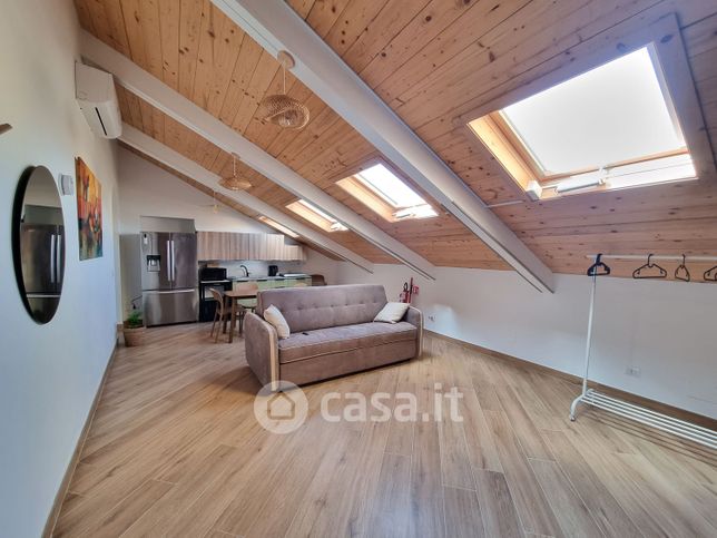 Appartamento in residenziale in Via Pasquale Baffi 15