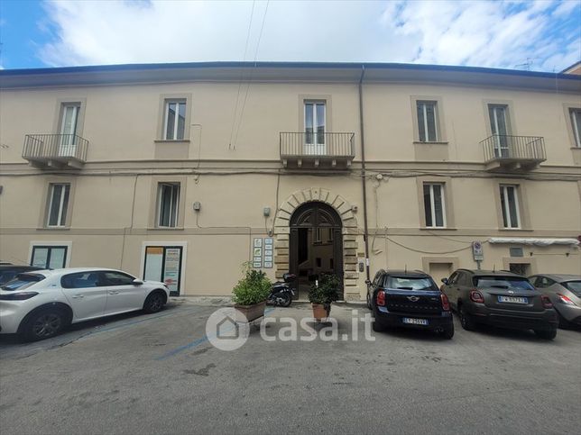 Appartamento in residenziale in Largo Costantino Barbella 6