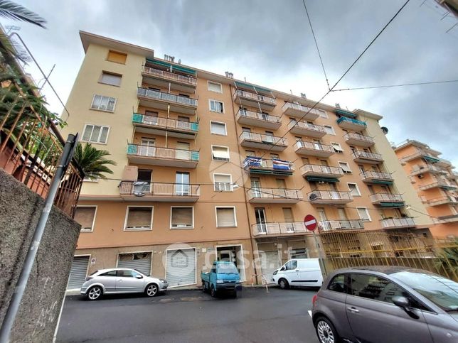 Appartamento in residenziale in Via Zuccarello 69