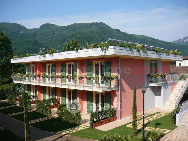 Appartamento in residenziale in Viale Dezza