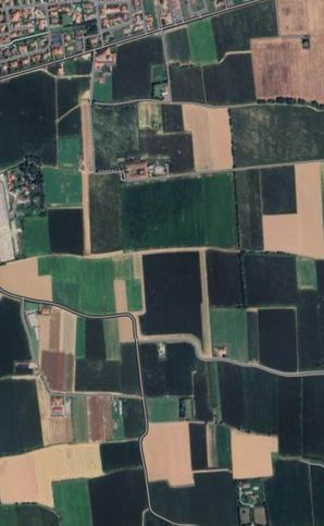 Terreno agricolo in commerciale in