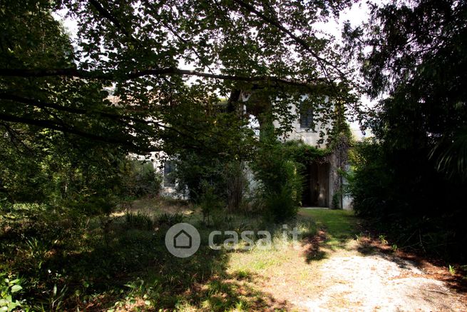 Casa indipendente in residenziale in Mazzini