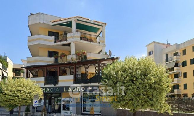 Box/posto auto in residenziale in Via Atellana