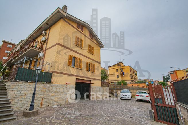Casa indipendente in residenziale in Via della Pisana