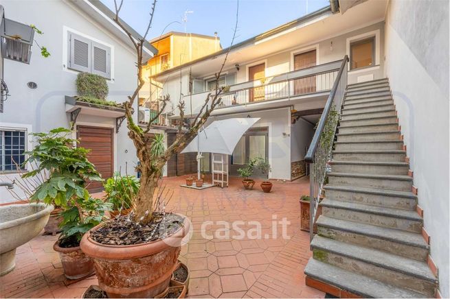 Appartamento in residenziale in Via Madonna 30