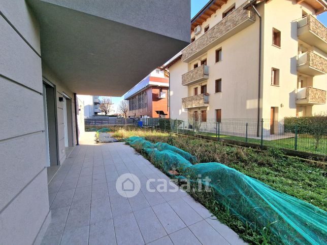 Appartamento in residenziale in Via Bastone 107