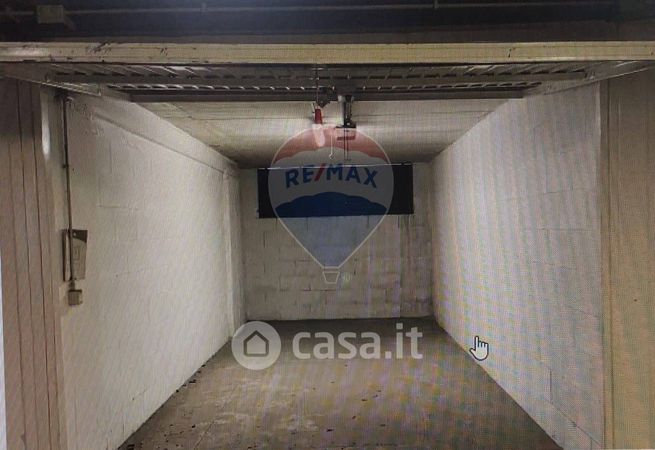 Garage/posto auto in residenziale in Via Amedeo D'Aosta 10