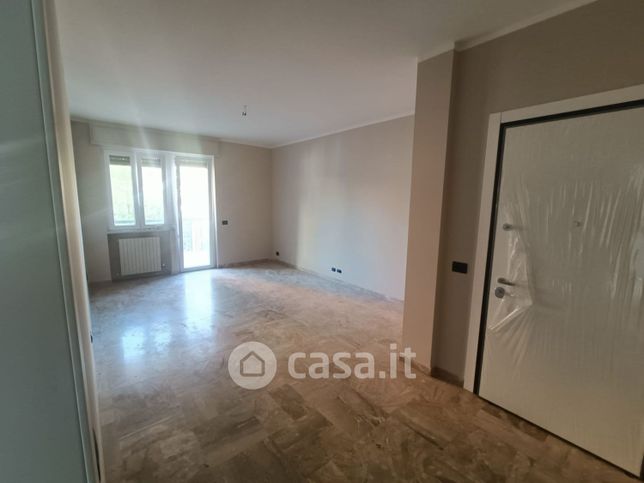 Appartamento in residenziale in Via Franco Alfano