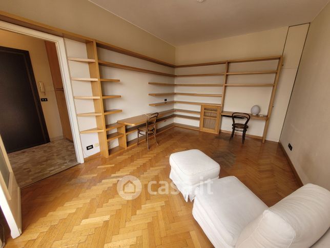Attico/mansarda in residenziale in Viale Romagna 11