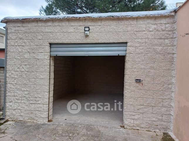 Garage/posto auto in residenziale in Via Giovanni Cena 31