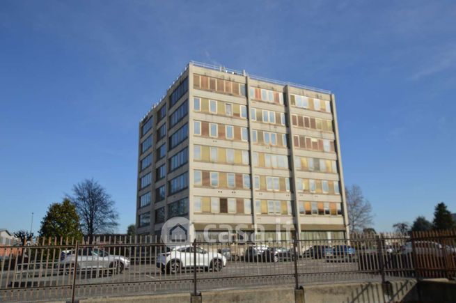 Ufficio in commerciale in Corso Lombardia