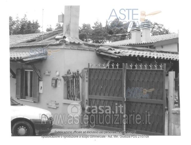 Appartamento in residenziale in Via Rocca Priora 11