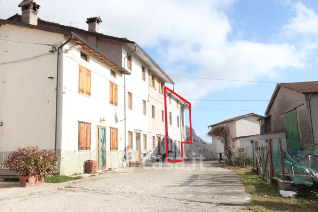 Villetta a schiera in residenziale in Via Bosco